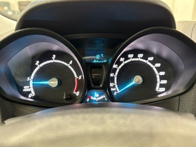 Ford Transit Courier vaihtoauto