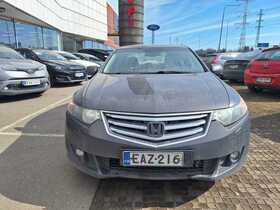 Honda Accord vaihtoauto
