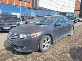 Honda Accord vaihtoauto