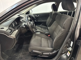 Honda Accord vaihtoauto