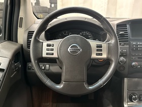 Nissan Navara vaihtoauto