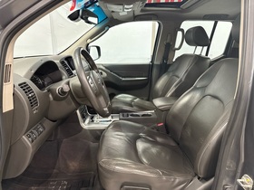 Nissan Navara vaihtoauto