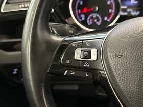 Volkswagen Touran vaihtoauto