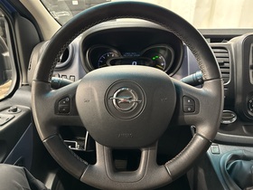 Opel Vivaro vaihtoauto