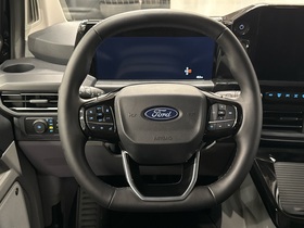 Ford Tourneo Custom vaihtoauto