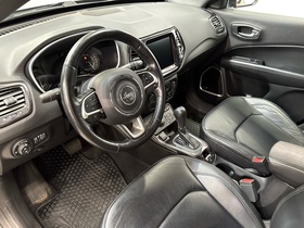 Jeep Compass vaihtoauto