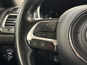 Jeep Compass vaihtoauto