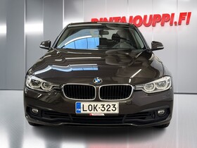 BMW 320 vaihtoauto