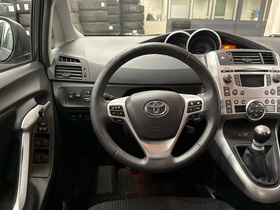 Toyota Verso vaihtoauto