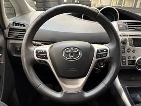 Toyota Verso vaihtoauto