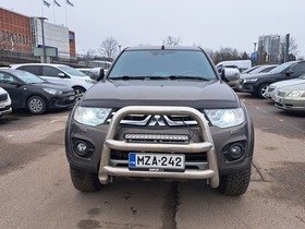 Mitsubishi L200 vaihtoauto