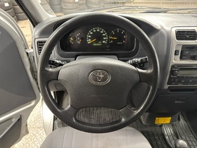 Toyota Hiace vaihtoauto