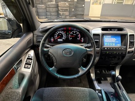 Toyota Land Cruiser vaihtoauto