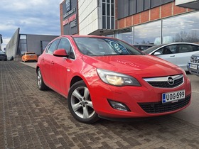 Opel Astra vaihtoauto