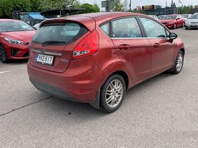 Ford Fiesta vaihtoauto