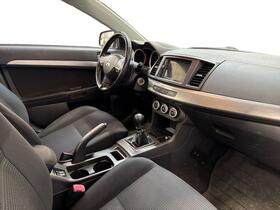 Mitsubishi Lancer vaihtoauto