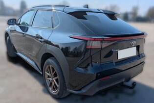 Toyota bZ4X vaihtoauto