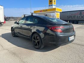 Opel Insignia vaihtoauto