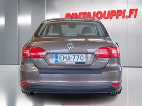 Volkswagen Jetta vaihtoauto
