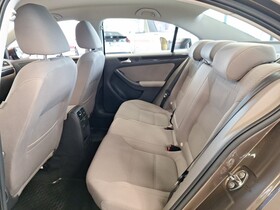 Volkswagen Jetta vaihtoauto