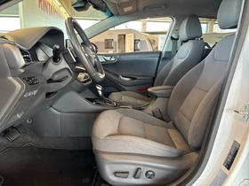 Hyundai IONIQ plug-in vaihtoauto