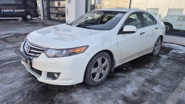 Honda Accord vaihtoauto