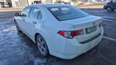 Honda Accord vaihtoauto