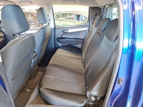 Isuzu D-Max vaihtoauto