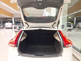 Volvo V40 Cross Country vaihtoauto