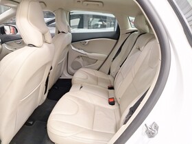 Volvo V40 Cross Country vaihtoauto