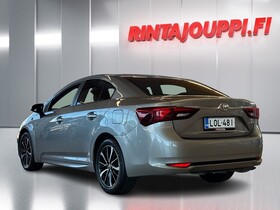 Toyota Avensis vaihtoauto
