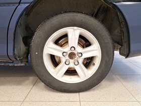 Toyota Previa vaihtoauto