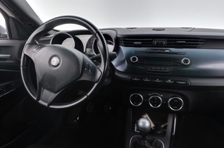 Alfa Romeo Giulietta vaihtoauto