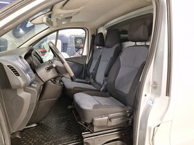 Opel Vivaro vaihtoauto