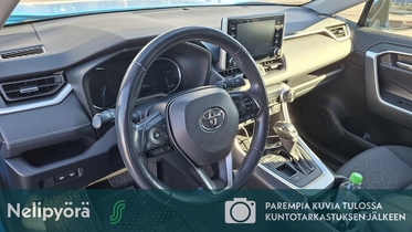 Toyota RAV4 vaihtoauto