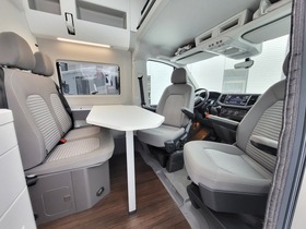 Volkswagen Grand California vaihtoauto