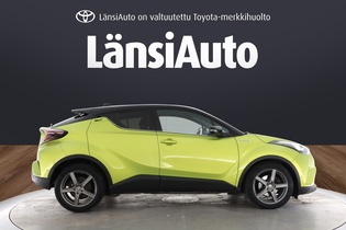 Toyota C-HR vaihtoauto