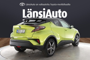 Toyota C-HR vaihtoauto