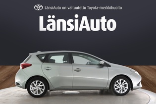 Toyota Auris vaihtoauto