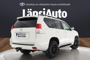 Toyota Land Cruiser vaihtoauto