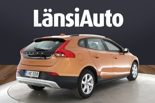 Volvo V40 Cross Country vaihtoauto
