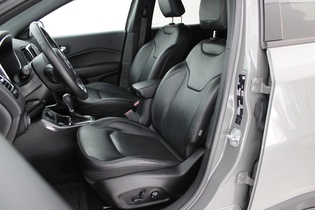 Jeep Compass vaihtoauto