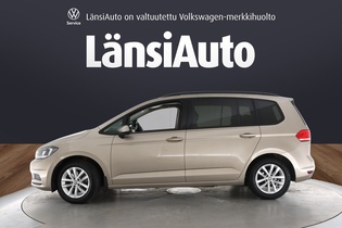 Volkswagen Touran vaihtoauto