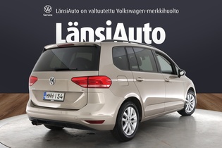Volkswagen Touran vaihtoauto