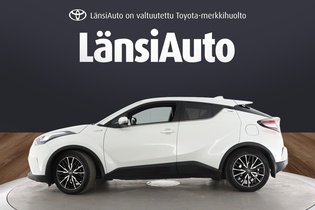 Toyota C-HR vaihtoauto
