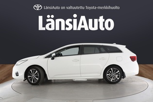 Toyota Avensis vaihtoauto