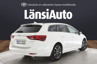 Toyota Avensis vaihtoauto