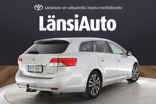 Toyota Avensis vaihtoauto
