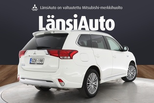 Mitsubishi Outlander PHEV vaihtoauto