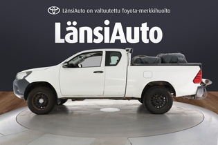 Toyota Hilux vaihtoauto